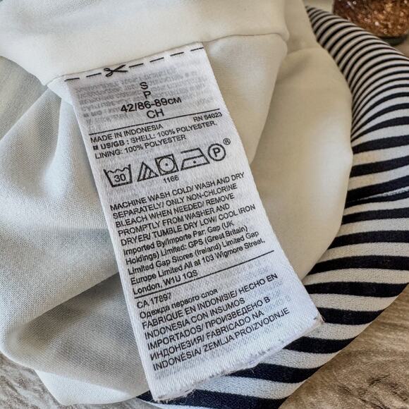 Banana Republic, Navy & White Horizontal Striped Lined Camisole, Women's Small - Picture 7 of 9